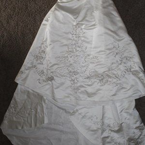 Elegant Wedding Bodice, Skirt and Court Train